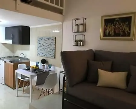 Milos & Maisonette Feriehus